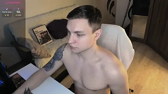 handsome guy01 online show from 10-03-25, 09:00