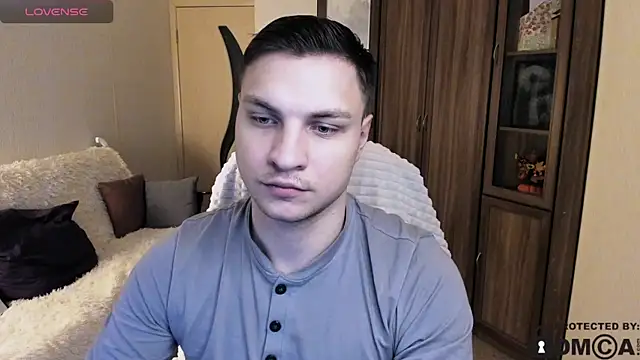 handsome guy01 online show from 10-25-25, 07:36