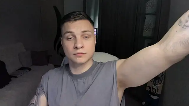 handsome guy01 online show from 09-08-25, 07:35