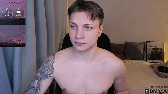 handsome guy01 online show from 02-04-26, 12:05