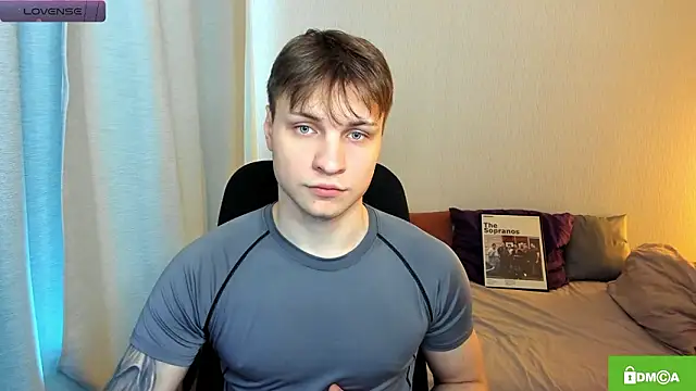 handsome guy01 online show from 02-10-26, 12:26