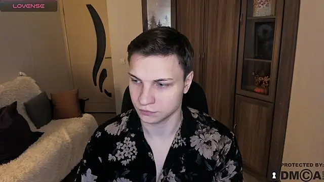 handsome guy01 online show from 11-25-25, 10:32