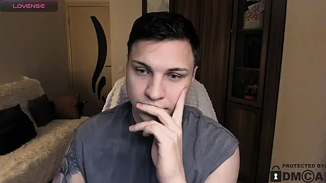 handsome guy01 online show from 11-15-25, 06:56