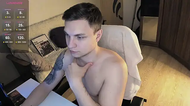 handsome guy01 online show from 10-02-25, 04:38