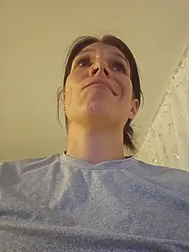 Lenchen  online show from 04-12-26, 07:39