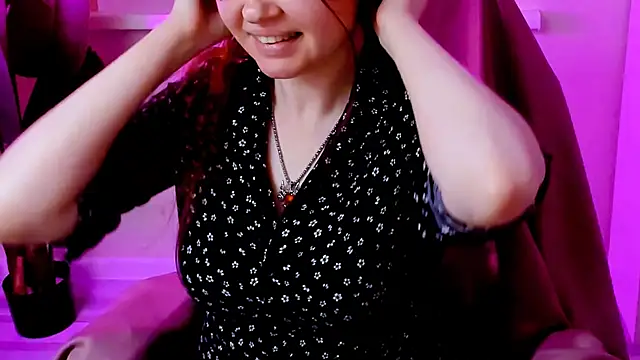 CarolGiggly online show from 12-21-25, 11:38