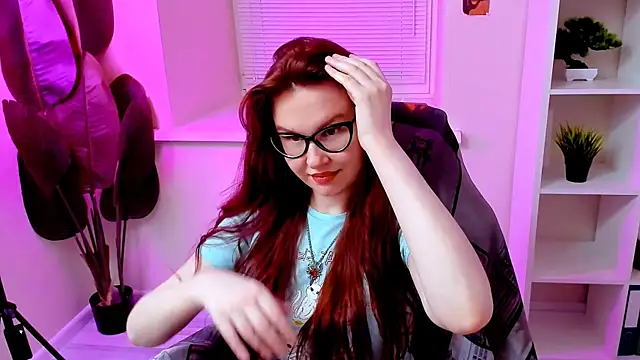 CarolGiggly online show from 04-10-26, 12:17