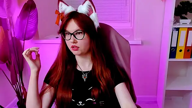 CarolGiggly online show from 12-14-25, 11:38