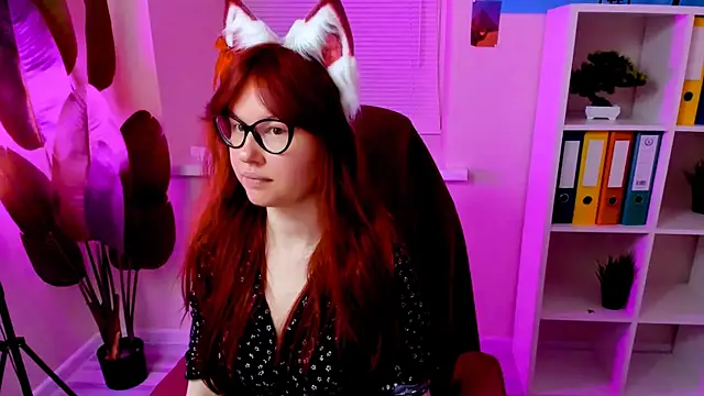 CarolGiggly online show from 11-13-25, 09:40