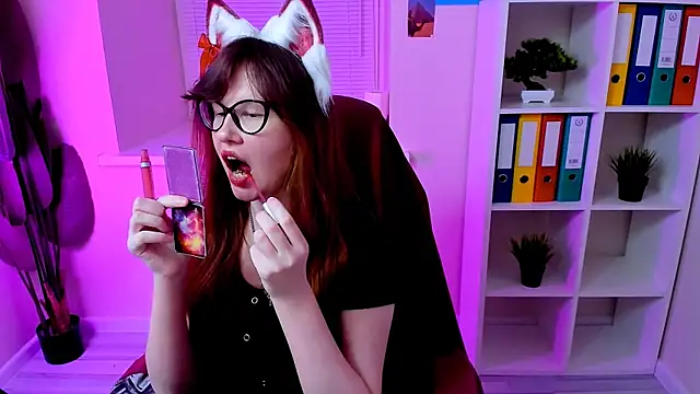 CarolGiggly online show from 10-15-25, 12:13