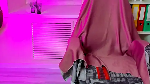 CarolGiggly online show from 11-19-25, 07:25