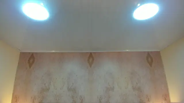 Lillyjonnes  online show from 02-12-25, 07:45