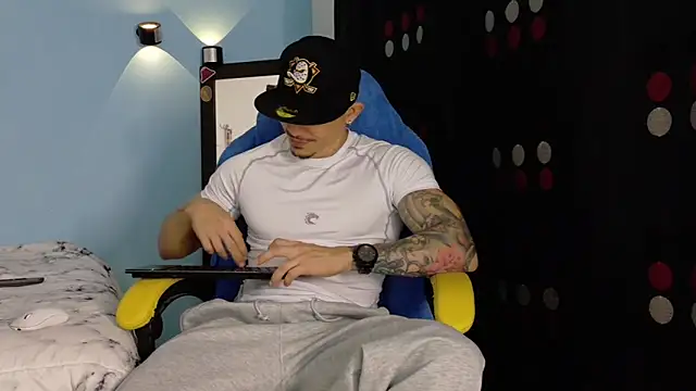 Alex motta online show from 03-01-26, 04:34