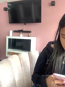 Snapshot of Praga_Pink chatting on 04-23-26, 01:35 Praga Pink online show from 04-23-26, 01:35