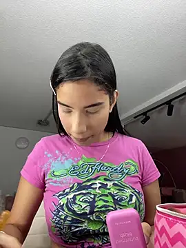 Snapshot of Praga_Pink chatting on 06-19-26, 12:49 Praga Pink online show from 06-19-26, 12:49
