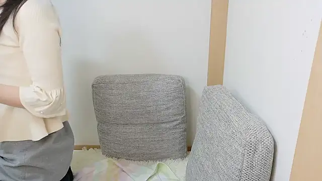 Hana-tan online show from 11-14-25, 11:19