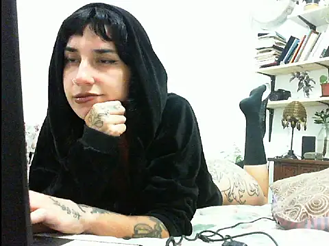 Snapshot of -cyberbruja- chatting on 02-28-25, 01:47 -cyberbruja- online show from 02-28-25, 01:47