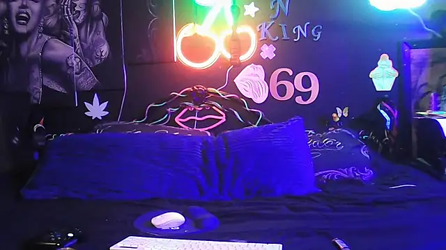 Snapshot of kjs_daddy123 chatting on 02-28-26, 11:43 kjs daddy123 online show from 02-28-26, 11:43