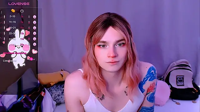 Alice Hells online show from 02-18-26, 06:44