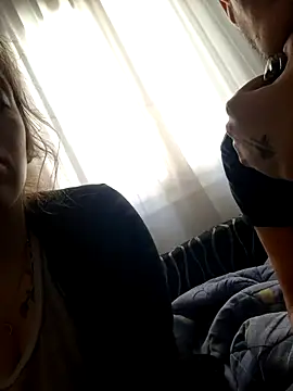 Snapshot of greekcouple chatting on 03-14-25, 04:51 greekcouple online show from 03-14-25, 04:51