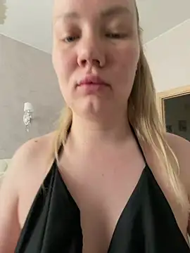 LianaCruz   online show from 04-23-26, 04:52