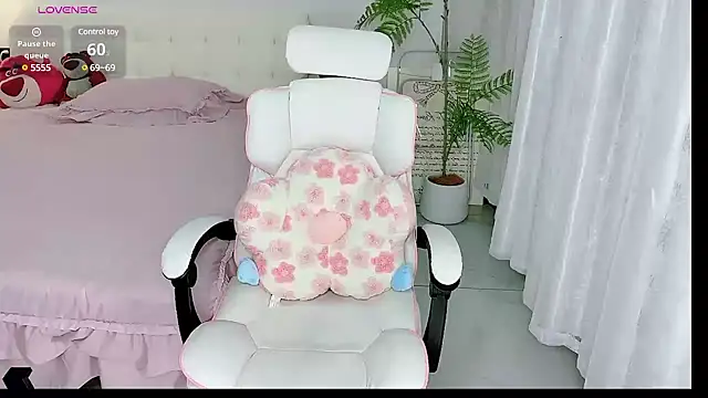 -Wendy   online show from 03-04-25, 03:04