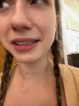 Lia  Love online show from 03-12-25, 04:13