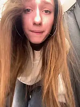 Lia  Love online show from 01-08-25, 02:14