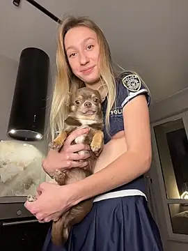 Lia  Love online show from 11-30-25, 02:07