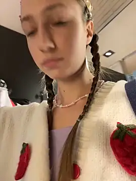 Lia  Love online show from 03-17-25, 12:14