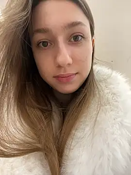 Lia  Love online show from 01-24-25, 09:17