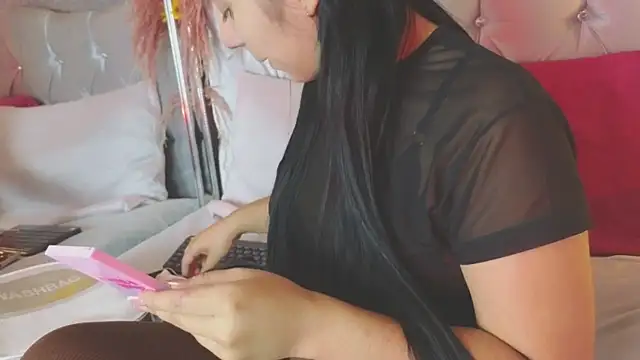 Snapshot of GABYTAYLOR_ chatting on 03-31-26, 01:13 GABYTAYLOR online show from 03-31-26, 01:13