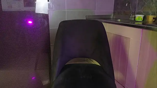 Snapshot of GABYTAYLOR_ chatting on 10-02-25, 01:47 GABYTAYLOR  online show from 10-02-25, 01:47