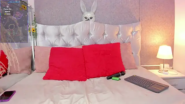 Snapshot of GABYTAYLOR_ chatting on 09-16-25, 01:34 GABYTAYLOR  online show from 09-16-25, 01:34