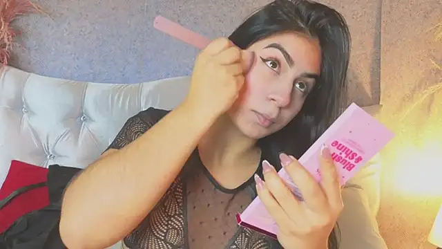 Snapshot of GABYTAYLOR_ chatting on 03-13-26, 01:38 GABYTAYLOR online show from 03-13-26, 01:38