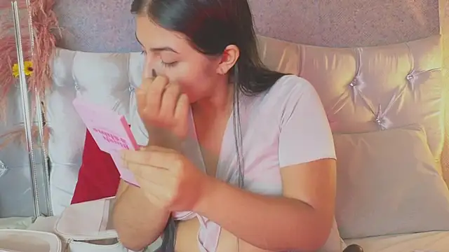 Snapshot of GABYTAYLOR_ chatting on 03-20-26, 03:57 GABYTAYLOR online show from 03-20-26, 03:57