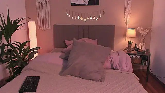 Snapshot of dearmoa chatting on 10-21-25, 03:11 dearmoa online show from 10-21-25, 03:11