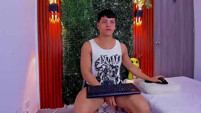 Valentino  X online show from 09-22-25, 11:27