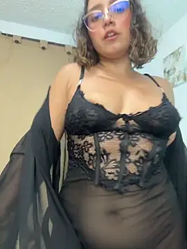 Snapshot of Kay_LustyWife chatting on 04-28-26, 02:27 Kay LustyWife online show from 04-28-26, 02:27