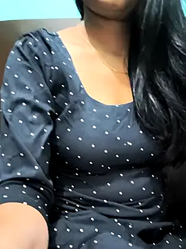 Snapshot of NEETU-89 chatting on 03-06-25, 03:46 NEETU-89 online show from 03-06-25, 03:46