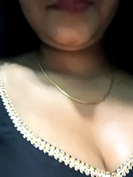 Snapshot of NEETU-89 chatting on 03-11-25, 03:56 NEETU-89 online show from 03-11-25, 03:56