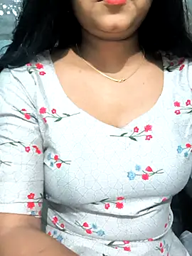 Snapshot of NEETU-89 chatting on 02-25-25, 02:47 NEETU-89 online show from 02-25-25, 02:47