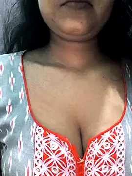 Snapshot of NEETU-89 chatting on 10-04-25, 04:36 NEETU-89 online show from 10-04-25, 04:36