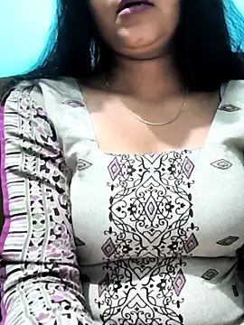 Snapshot of NEETU-89 chatting on 03-10-25, 03:23 NEETU-89 online show from 03-10-25, 03:23