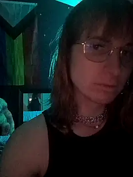 LoveInTransition online show from 02-02-25, 03:54