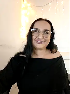 Snapshot of GiaNahomi chatting on 01-14-25, 04:25 GiaNahomi online show from 01-14-25, 04:25