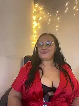 Snapshot of GiaNahomi chatting on 01-17-25, 06:15 GiaNahomi online show from 01-17-25, 06:15