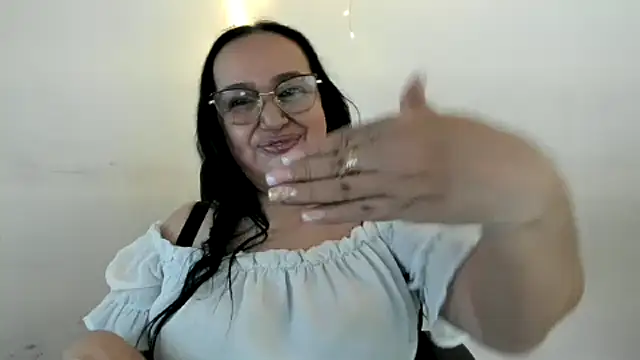 Snapshot of GiaNahomi chatting on 01-26-25, 02:35 GiaNahomi online show from 01-26-25, 02:35
