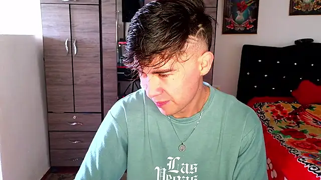 Snapshot of samael1107 chatting on 03-12-26, 02:10 samael1107 online show from 03-12-26, 02:10