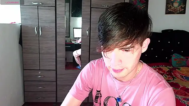 Snapshot of samael1107 chatting on 04-15-26, 03:05 samael1107 online show from 04-15-26, 03:05